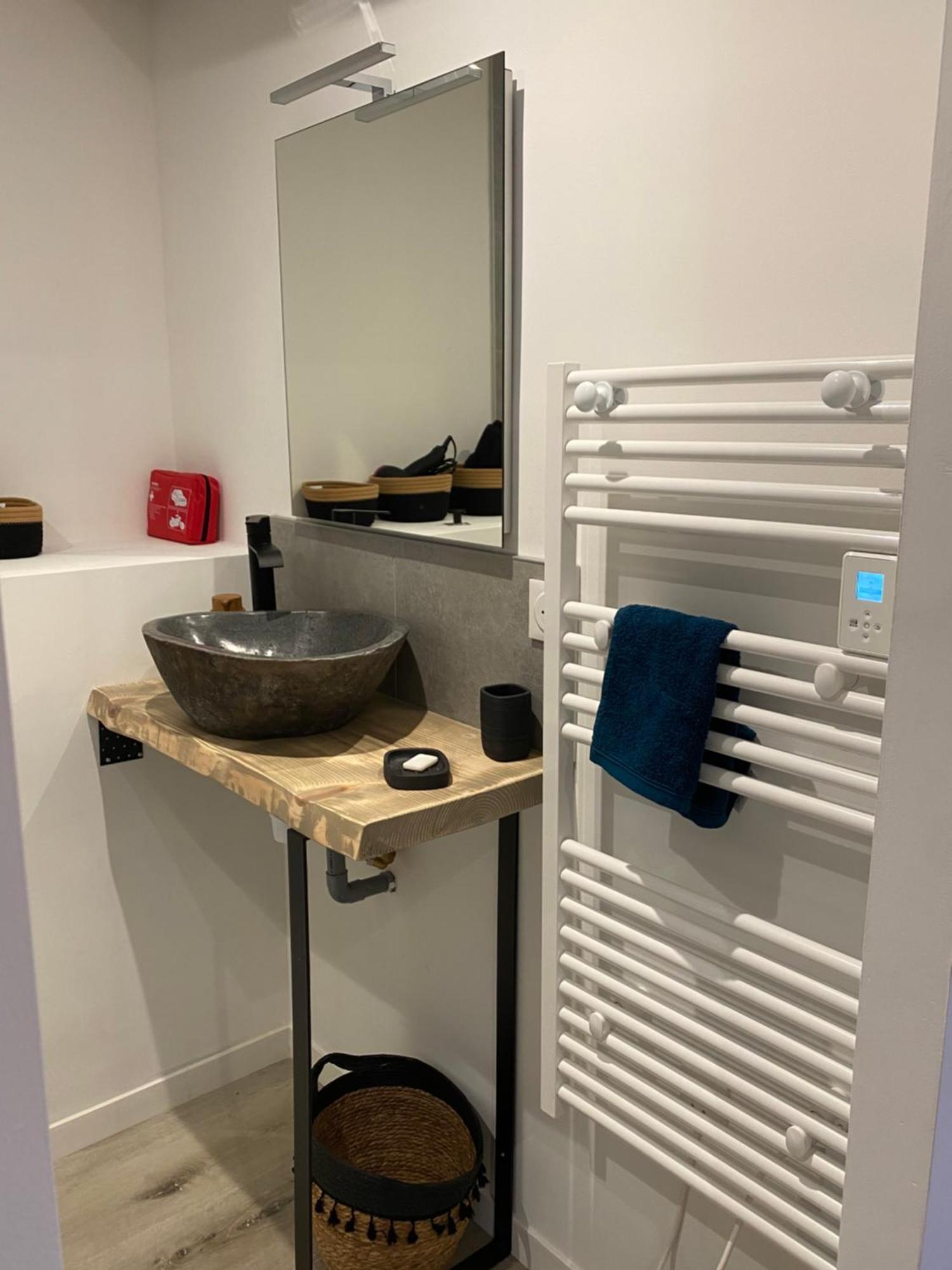 Maisonnette 2/4 Personnes En Bord De Sevre Cugand 外观 照片